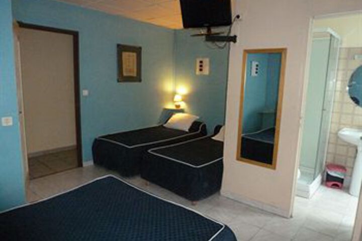 Room 12 of 49