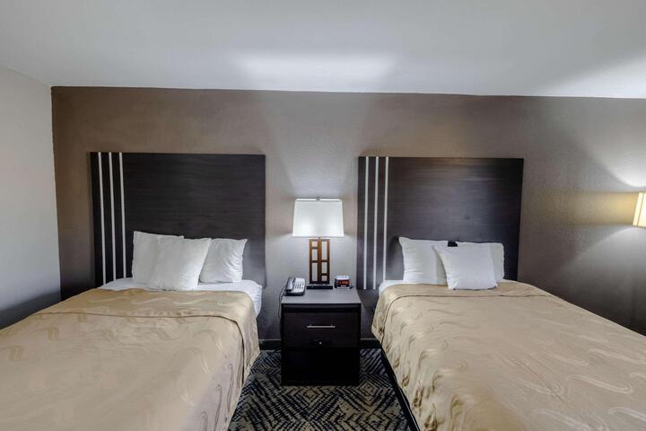 Standard Room, King or Two Doubles (12 of 19)