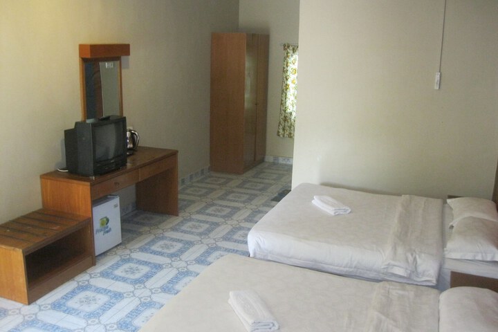 Room 6 of 54