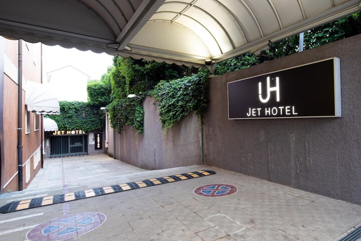 Hotel 73 of 74