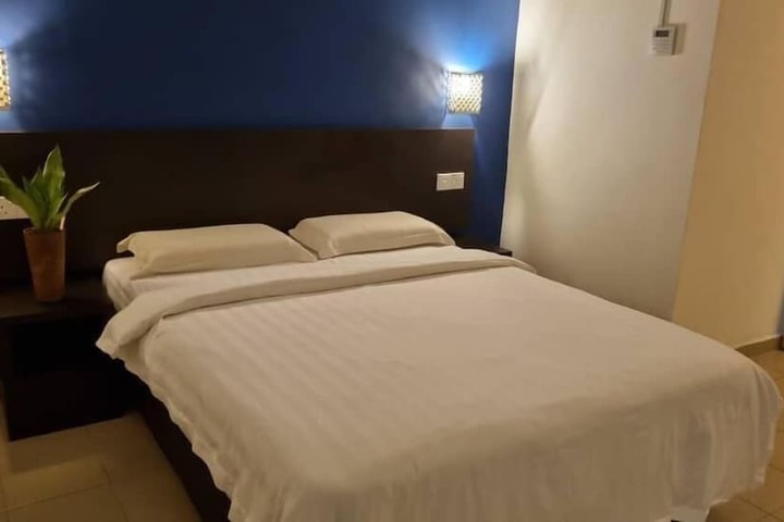 Room 16 of 24