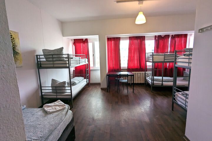 Room 68 of 150