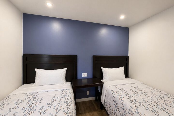 Room 15 of 31