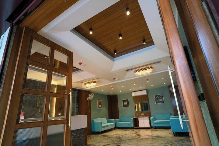 Hotel Interior 4 of 75