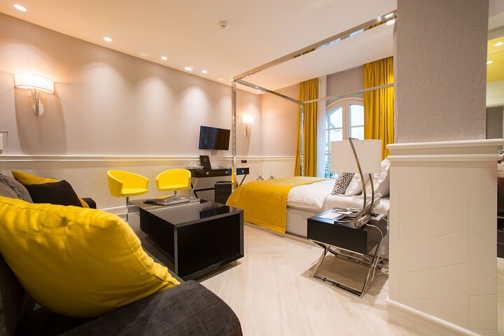 Room 14 of 56