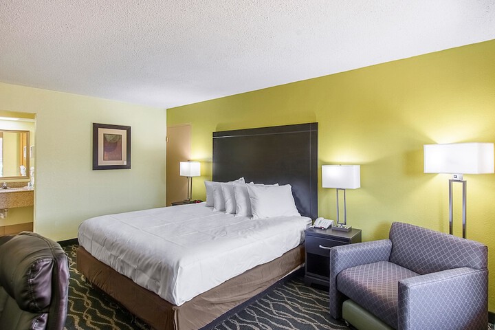 Standard Room, King or Two Doubles (21 of 24)