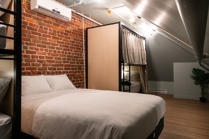 Room 15 of 59