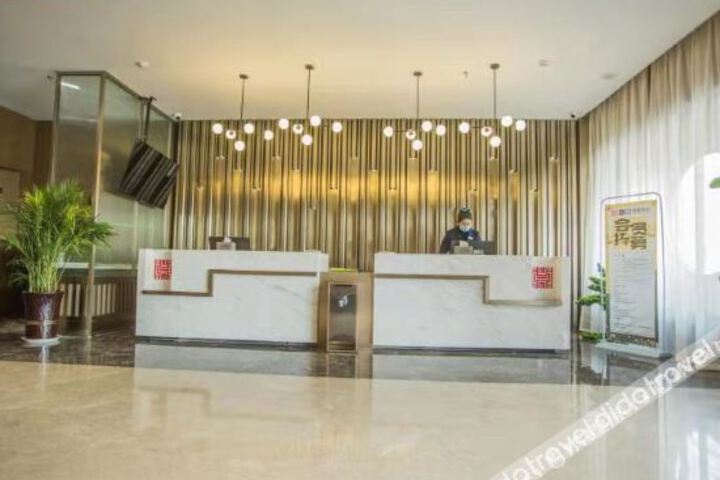 Hotel Interior 10 of 21