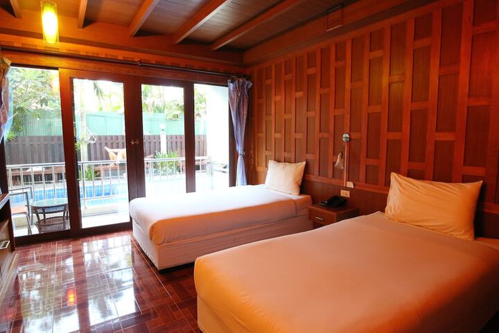 Room 3 of 45