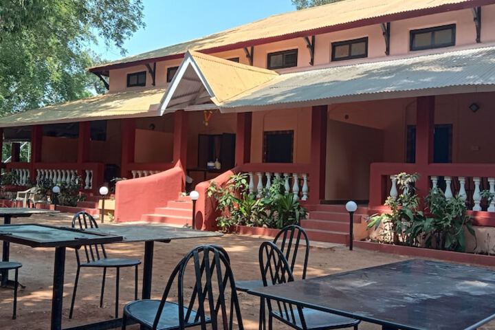 Hotel 18 of 25