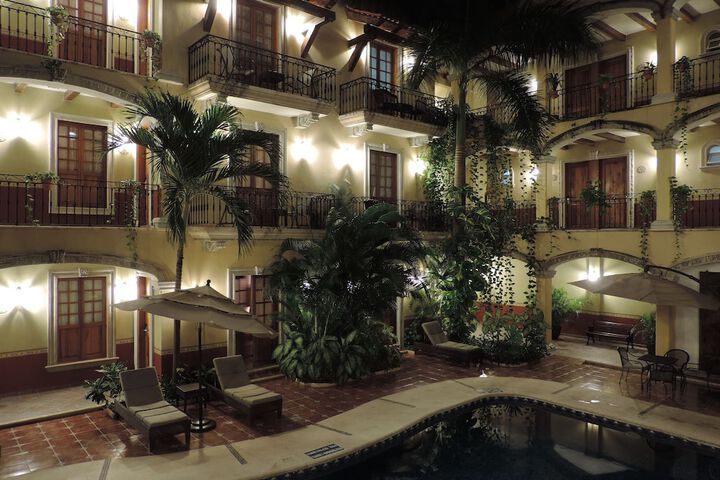 Hotel with Pool