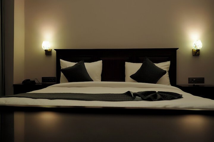 Room 15 of 38
