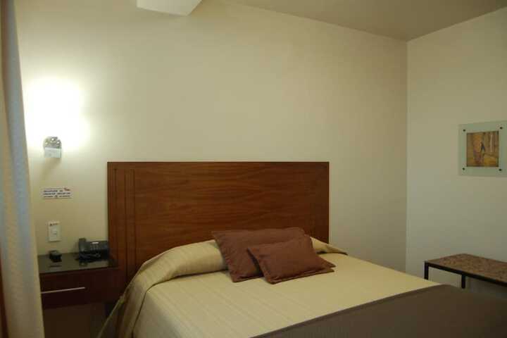Room 7 of 39