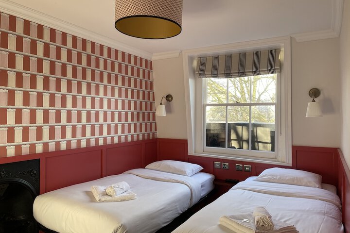 Room 10 of 78