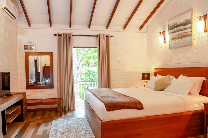 Room 20 of 49