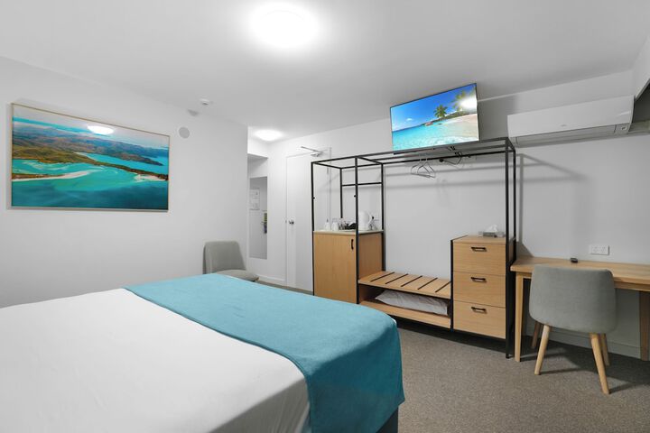Room 9 of 36