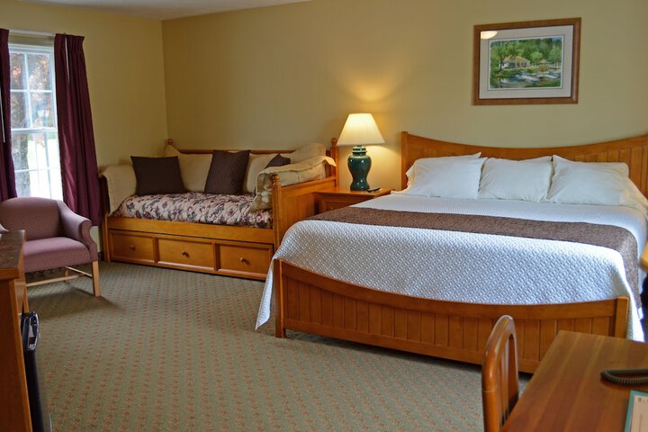 Superior King Lakeside with Shared Balcony (15 of 64)