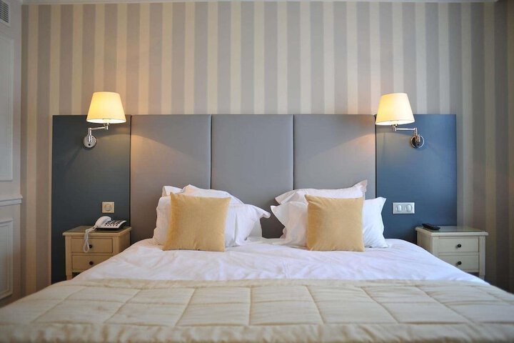 Room 38 of 80
