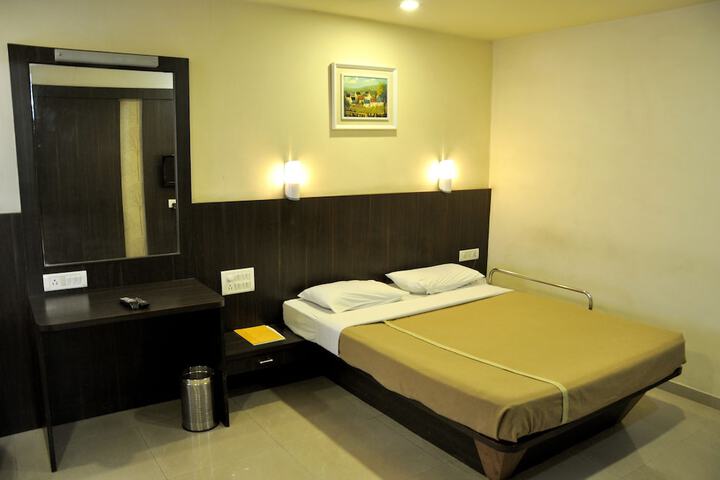 Room 12 of 59
