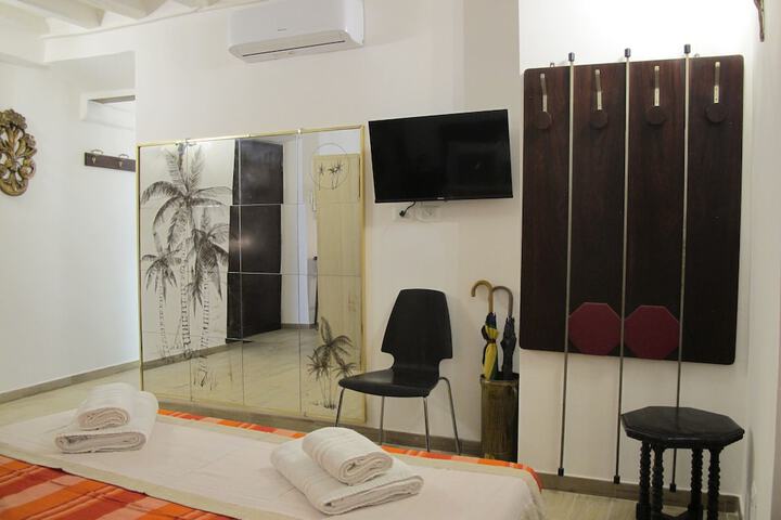 Room 47 of 142