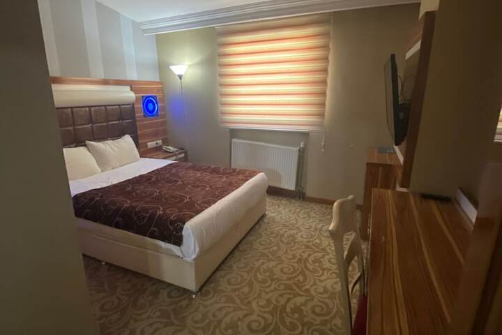 Room 11 of 44