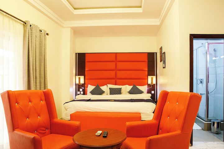 Room 18 of 35