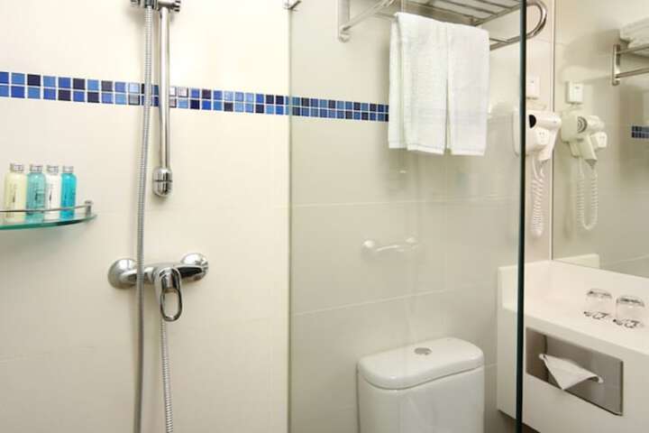 Room 30 of 54