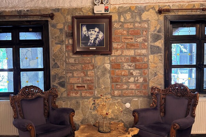 Hotel Interior 4 of 14
