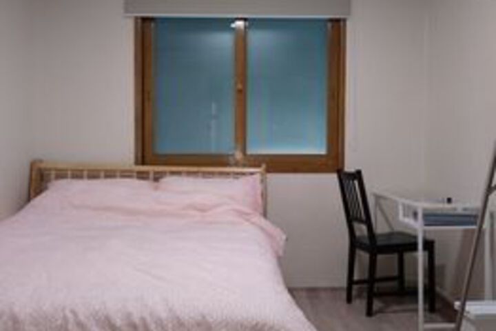 Room 36 of 96