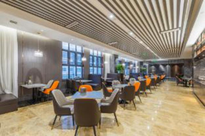 General 4 of 23