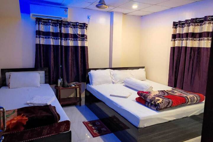 Room 9 of 27