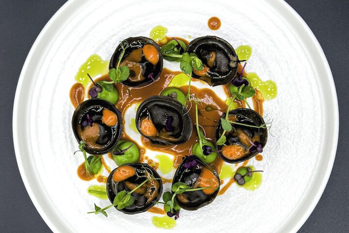 Dining 69 of 75