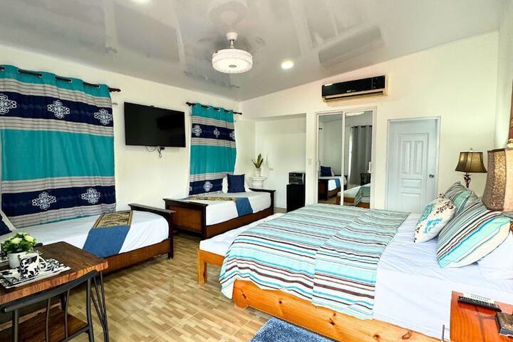 Room 52 of 150