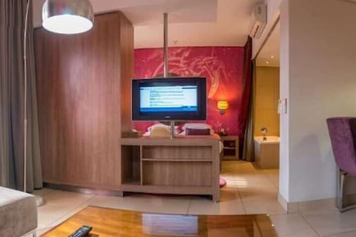 Room 29 of 47