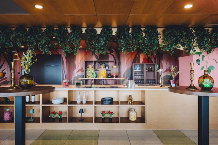 Guest Lobby