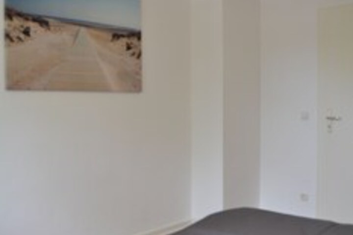 Room 145 of 177