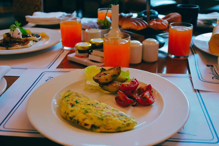 Breakfast/Coffee Service 39 of 92
