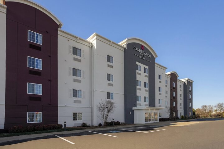 Hotel 53 of 55