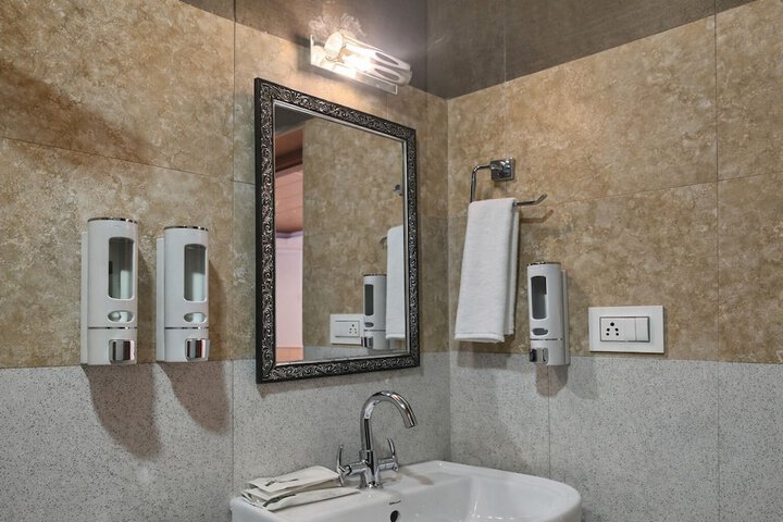 Room 40 of 50