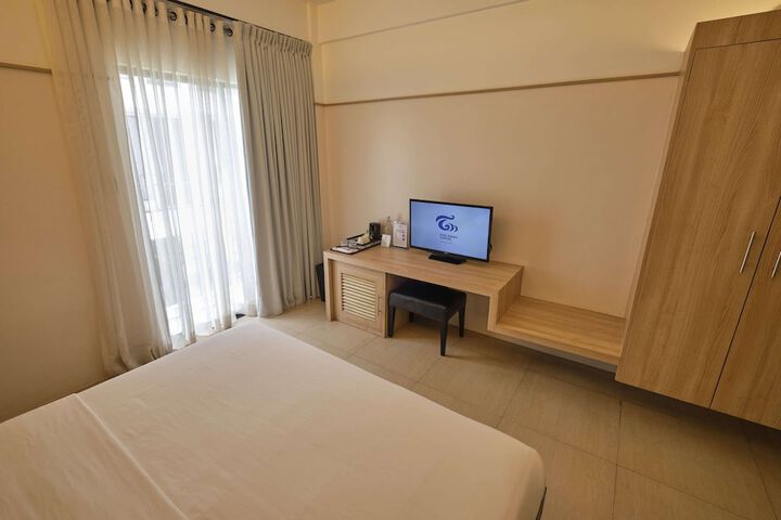 Room 9 of 56