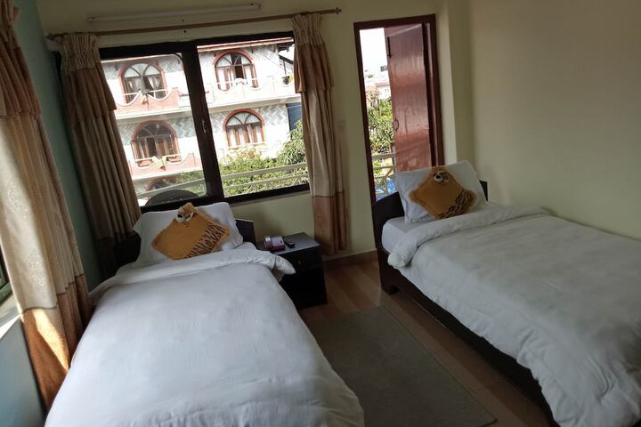 Room 16 of 65