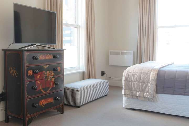 Room 10 of 63