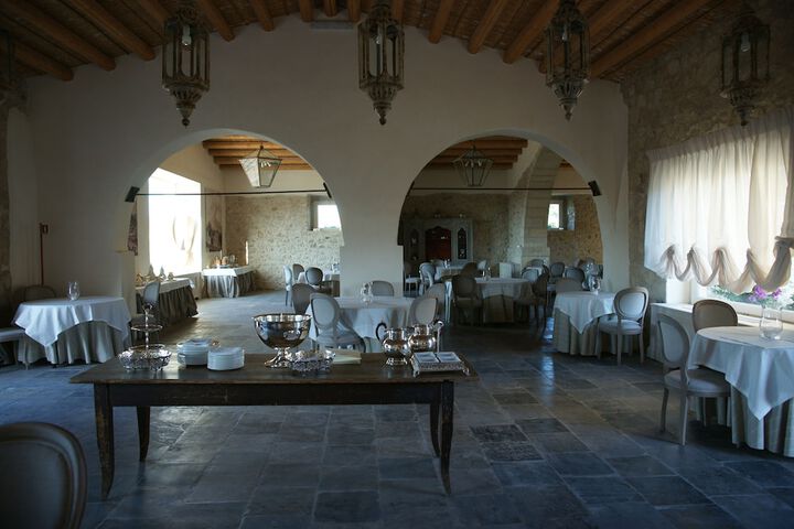 Dining 55 of 92