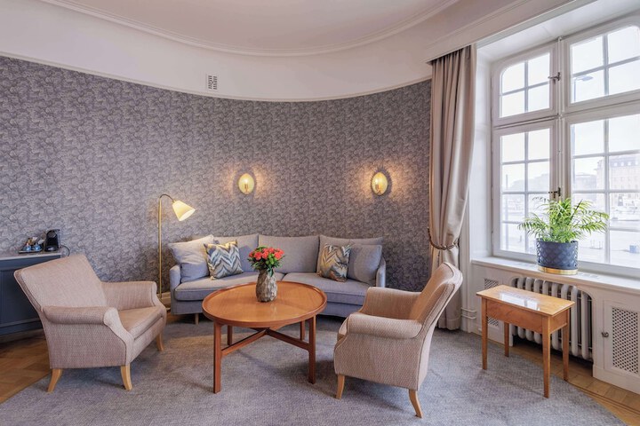 Room 38 of 75