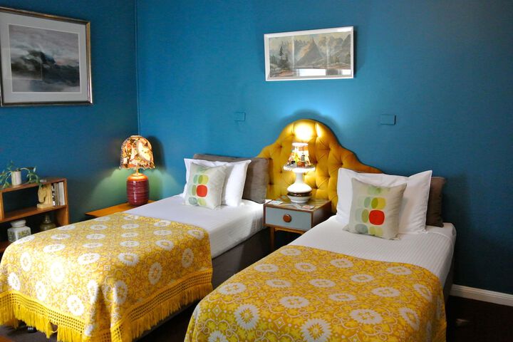 Room 33 of 69