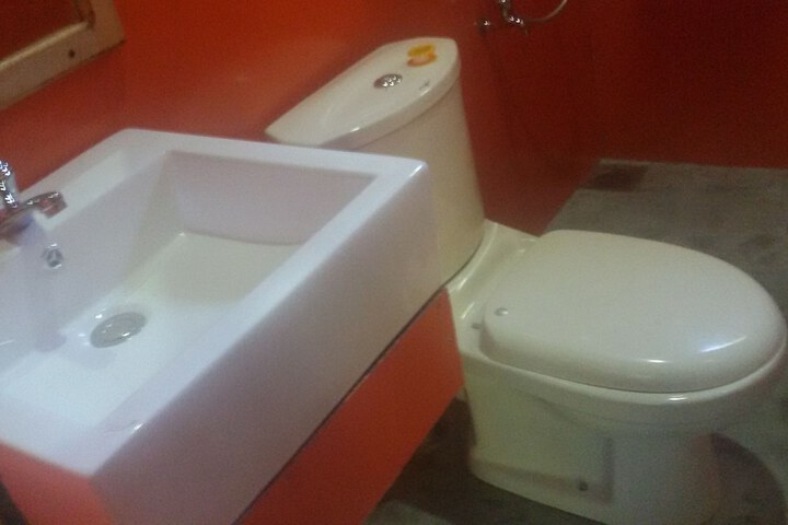 Bathroom sink