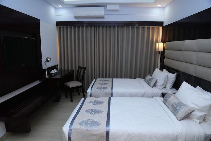 Room 7 of 64