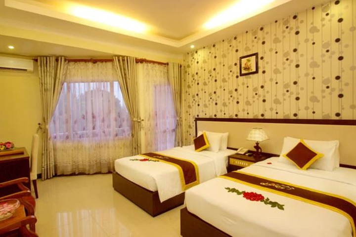 Room 15 of 29