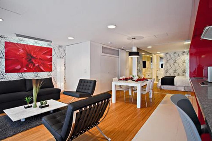 Room 14 of 25