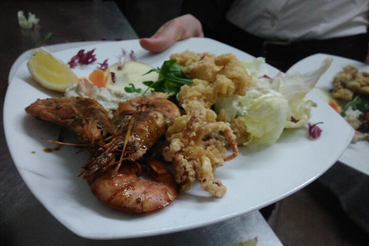 Dining 30 of 50